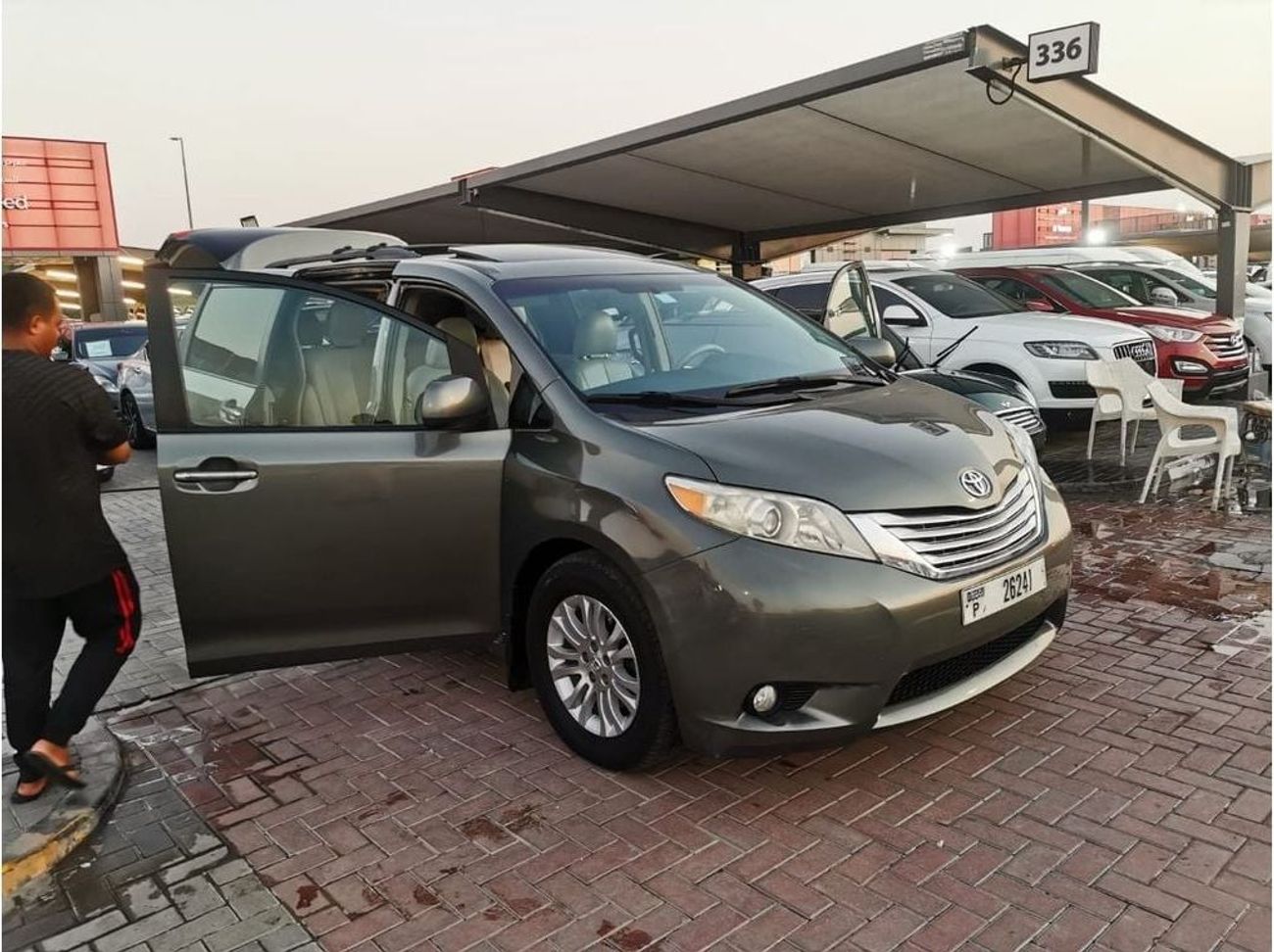 تويوتا سيينا In excellent condition and requires no expenses