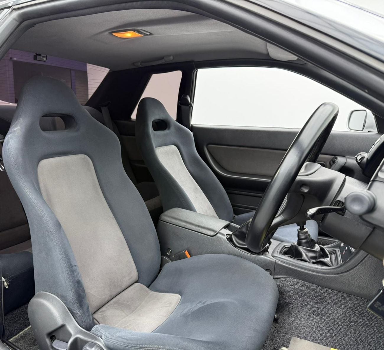 نيسان سكايلاين 1993 Nissan Skyline GT-R ,Full Service history ,Excellent Condition ,GCC