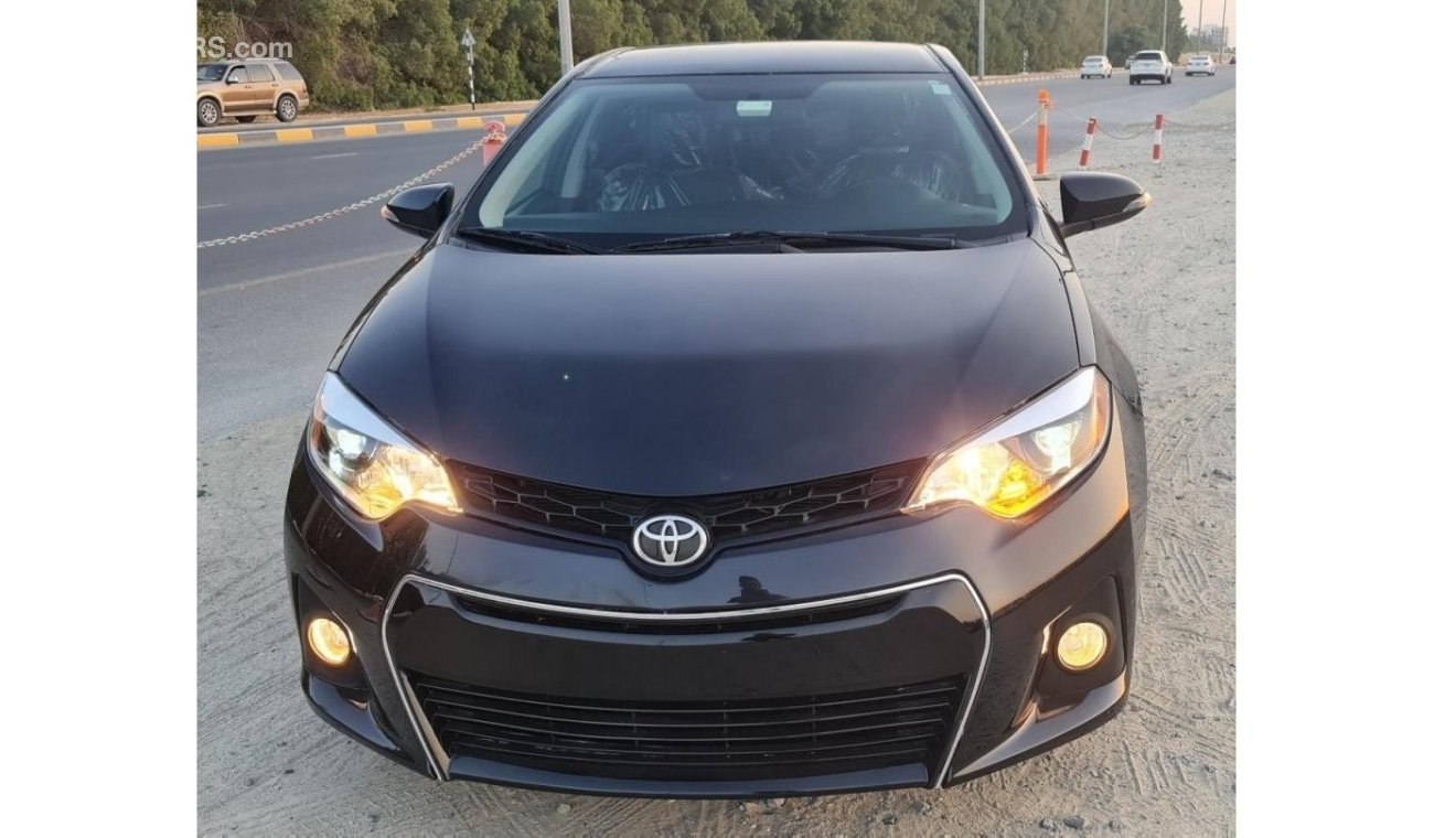 Toyota Corolla 2014 Sports Leather Seats with Alloy Wheels