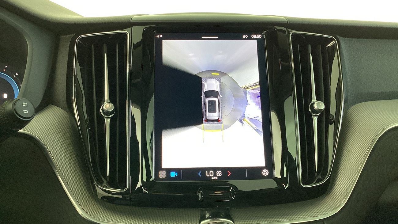 Volvo XC60 B5 Core 2.0L B5 Core | Guaranteed Warranty | 0 Down Payment