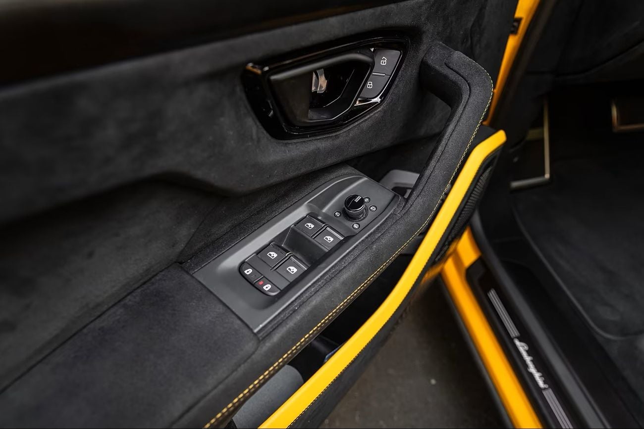 لامبورغيني اوروس PERFORMANTE