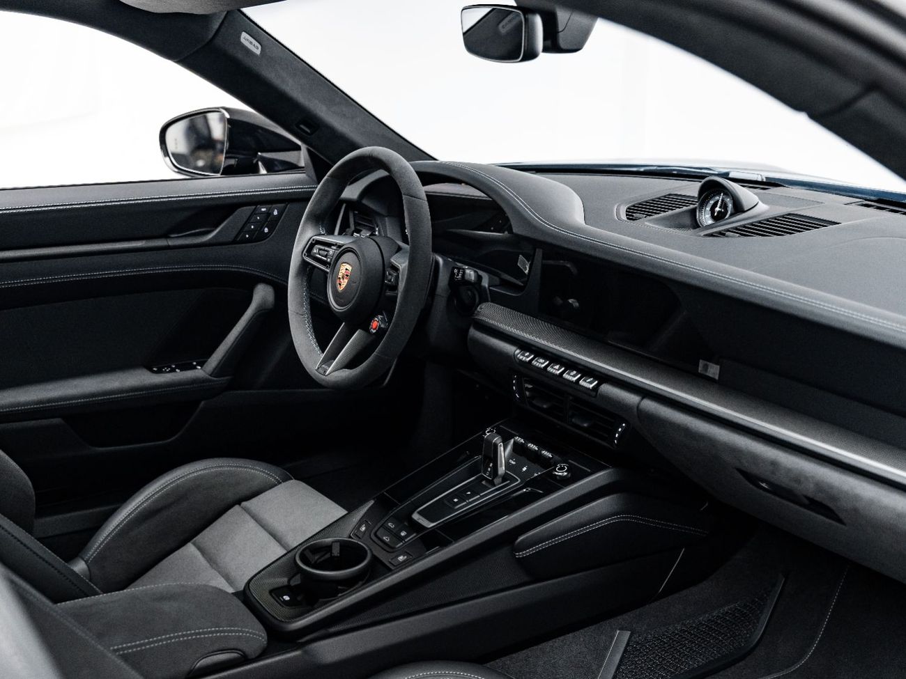 بورش 911 2026 Porsche 911 Carrera 4 GTS, 2030 Porsche Warranty, Very Low KMs, GCC