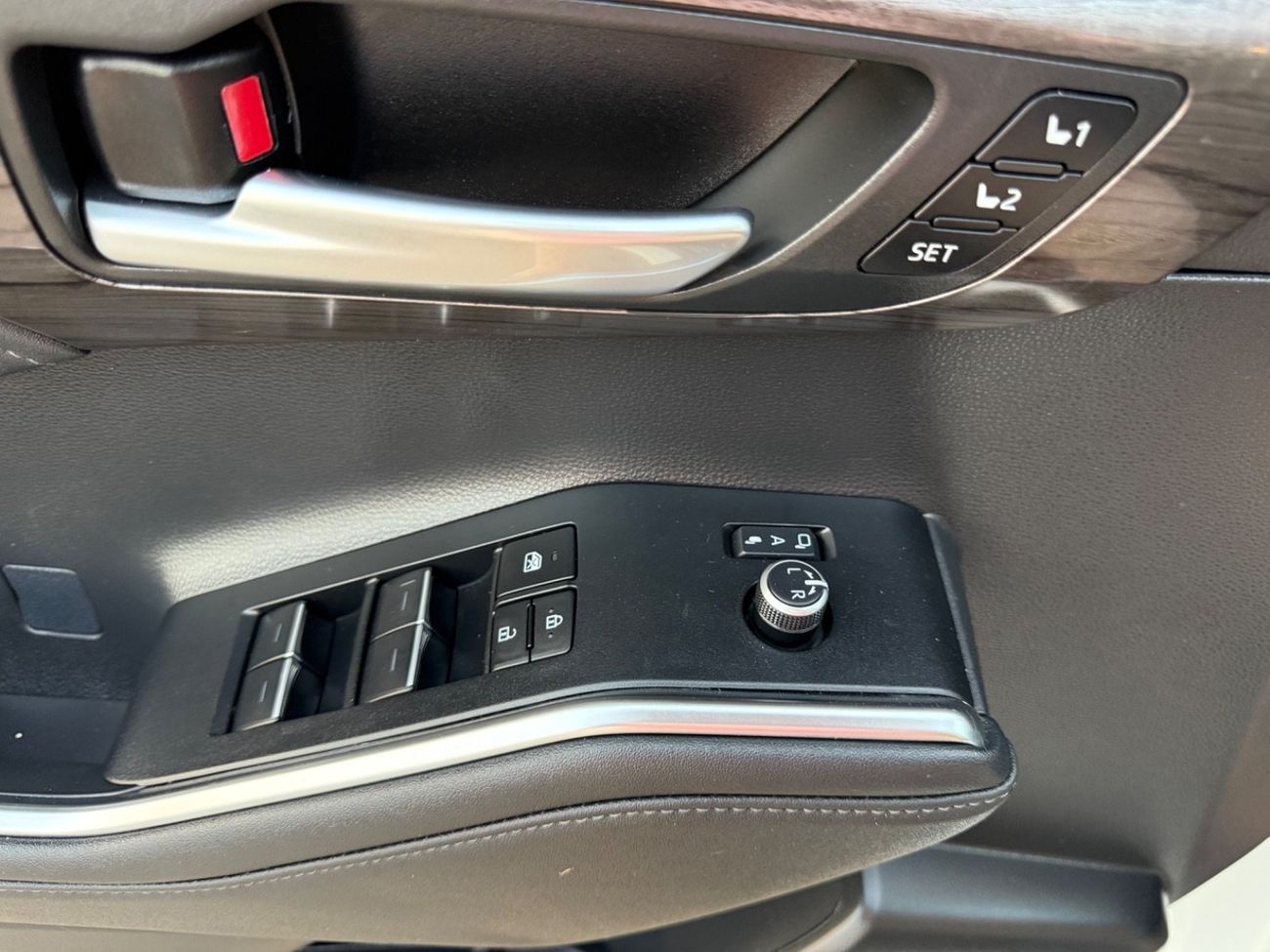 Toyota Highlander 2.5L Hybrid VXR (AWD) 2023 LIMITED HYBRID HEV 2.5 (AWD) LIMITED EDITION USA SPEC