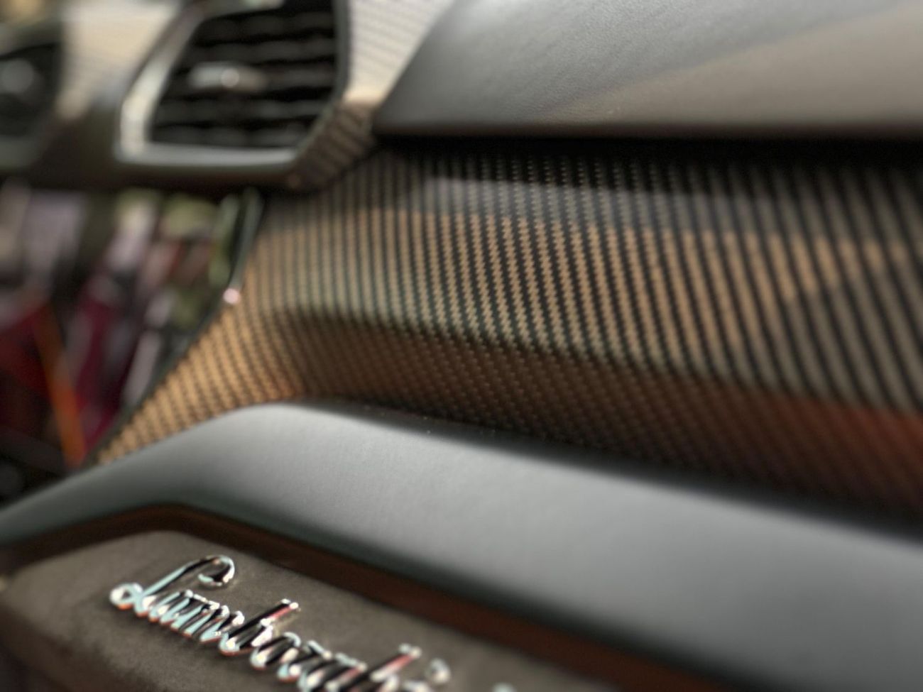 لامبورغيني اوروس Capsule