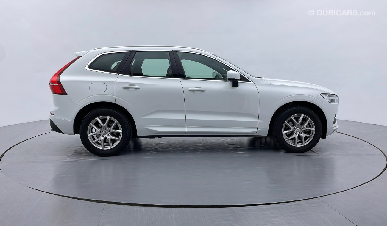 Volvo XC60 MOMENTUM 2 | Under Warranty | Inspected on 150+ parameters