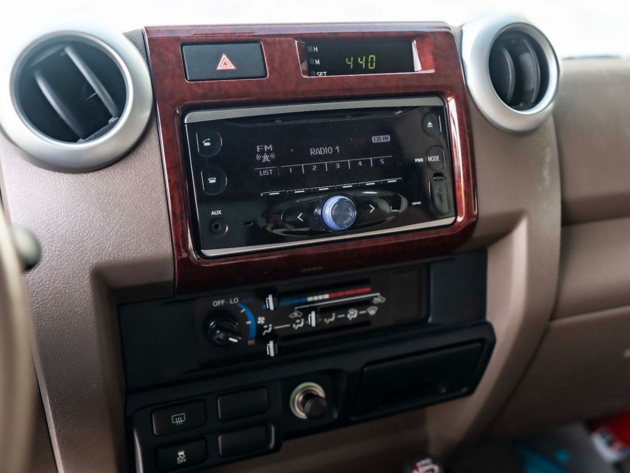 Toyota Land Cruiser 70 LC 70 Series 2DR (Manual)