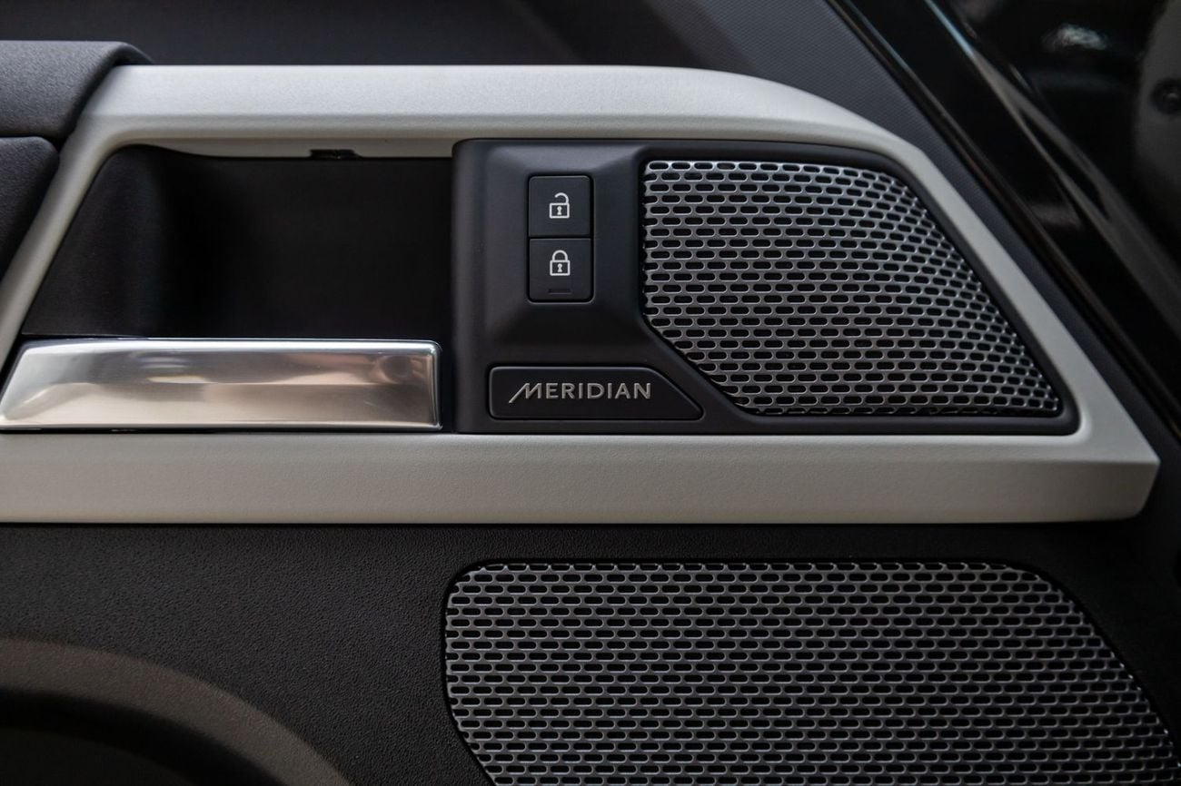 Land Rover Defender P300 110 S 2.0L (5 Seater)