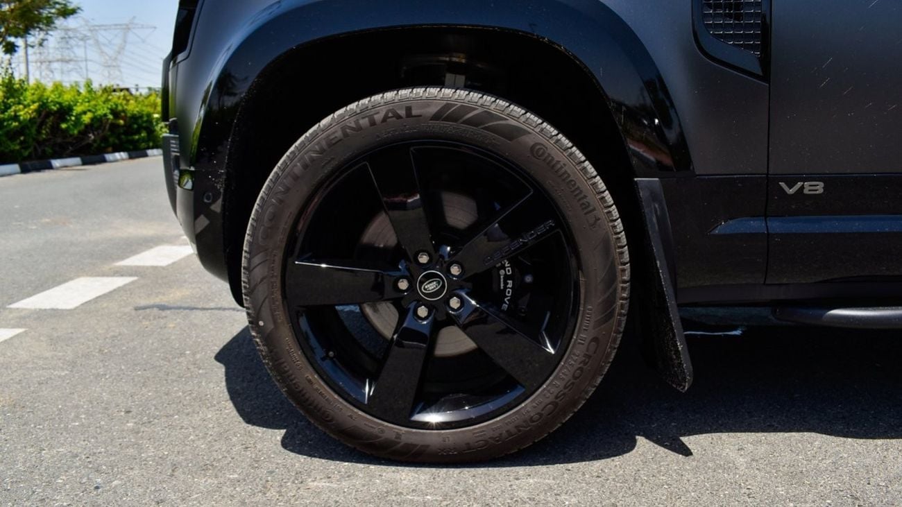 لاند روفر ديفندر V8