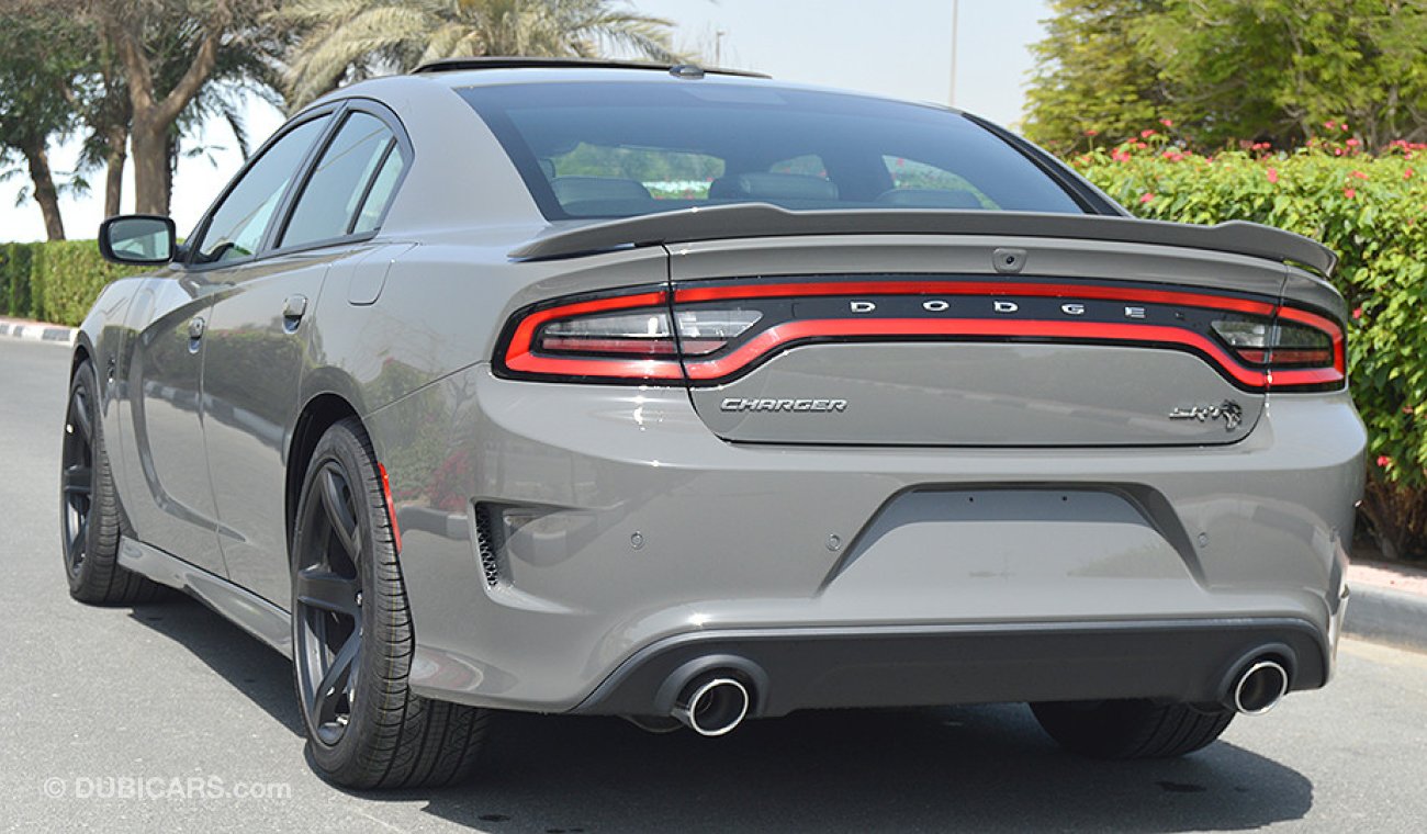 Dodge Charger Hellcat SRT, 6.2L, V8 HEMI, 0 km, GCC Specs with 3 Years or 100K km Warranty