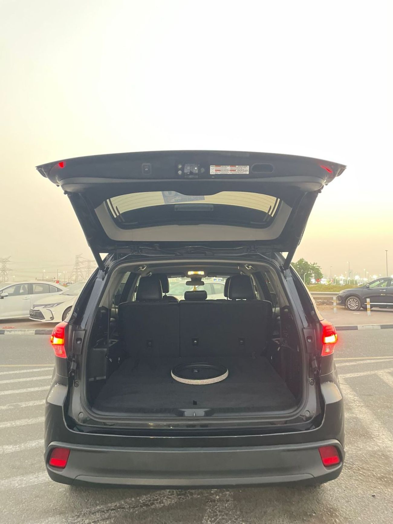 Toyota Highlander 2017 Toyota Highlander LE+ MidOption - 3.5L V6 - 4x4 AWD - Full 7 Seater - Trunk Auto