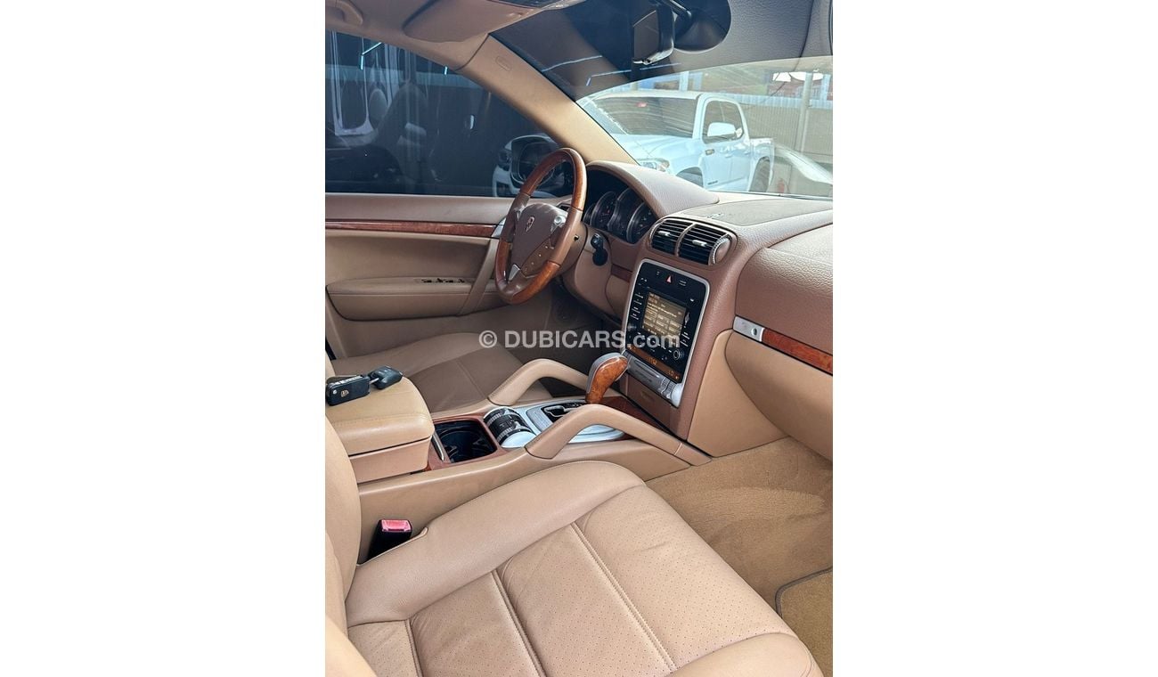 Porsche Cayenne Porsche Cayenne S 8 cylinder Model: 2009 Mileage : 160,000 K.M Price : 23,000 dirhams Gulf specifica