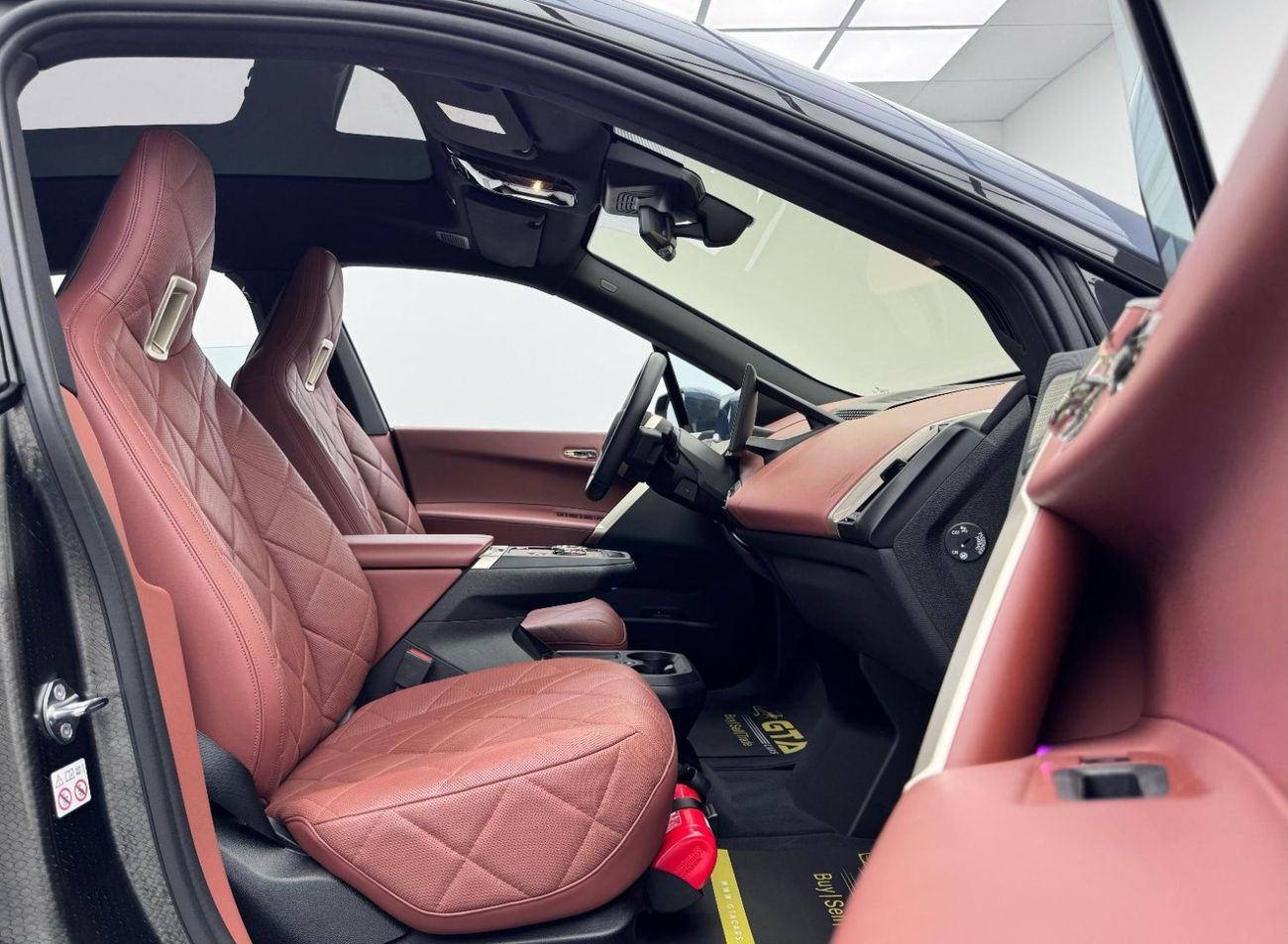 بي أم دبليو iX xDrive40 2023 BMW iX xDrive40, 2027 BMW Warranty, 2028 BMW Service Pack, Very Low Kms, GCC