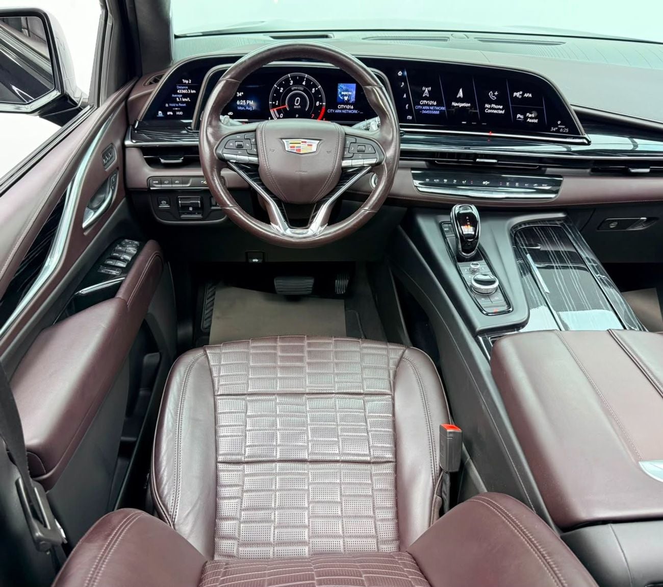 كاديلاك إسكالاد V SERIES 2023 Cadillac Escalade V, 2027 Cadillac Warranty, 2028 Cadillac Service Pack, Pilot Seats, GCC