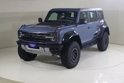 فورد برونكو رابتور B4D4925 BRONCO 4 DOORS RAPTOR 3.0L V6 ECOBOOST W/ ORANGE SBELTS BLACK/BLUE LTHR SSQTCH