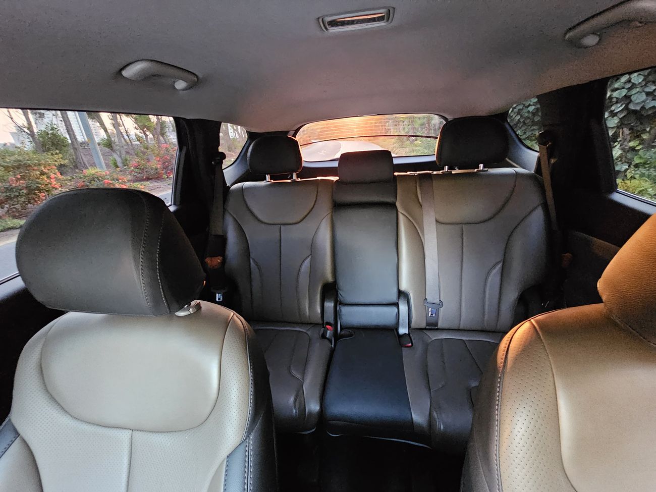 هيونداي سانتا في // 0% DP // Monthly 1150 AED // Dubai Registered // Perfect Condition