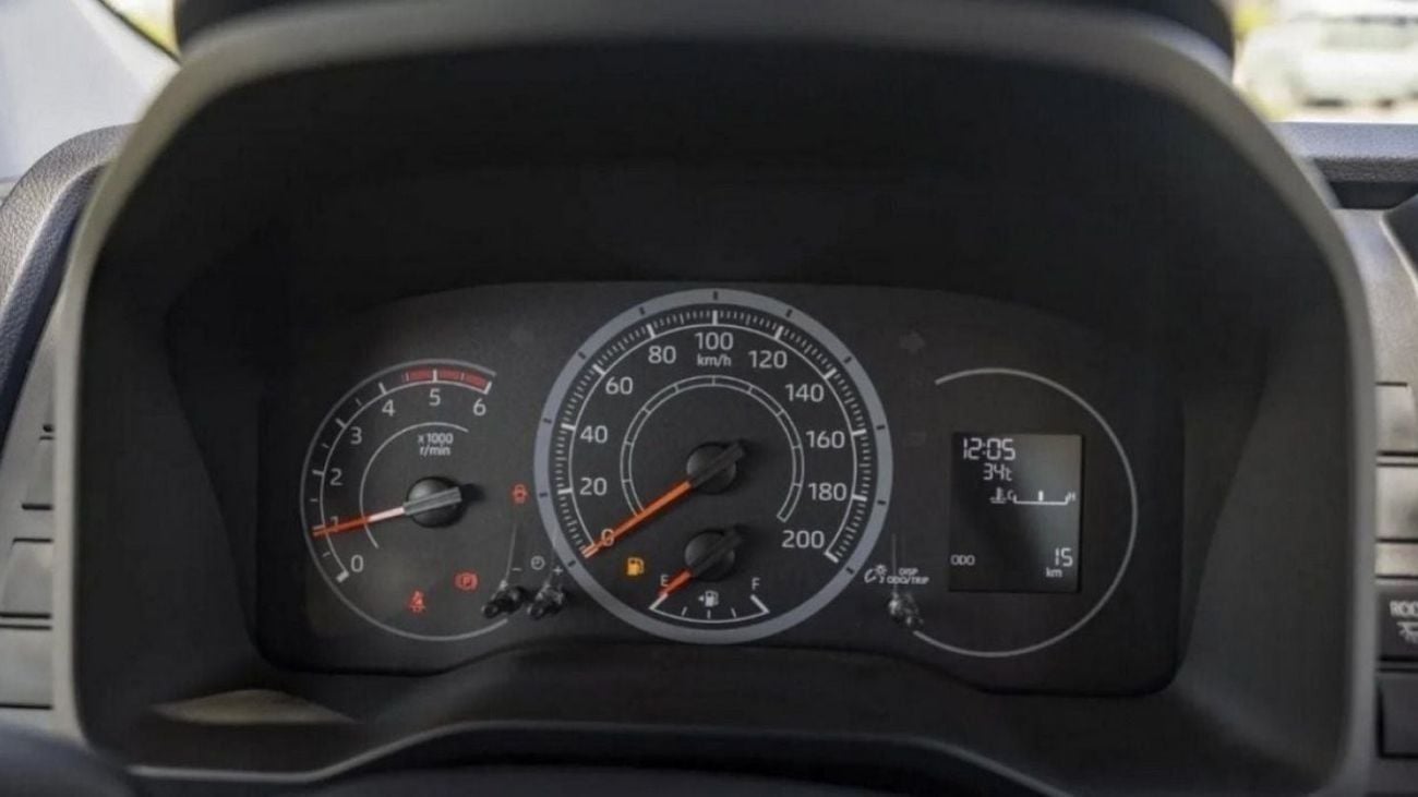 تويوتا هاياس HIACE 3.5L MT PETROL HIROOF