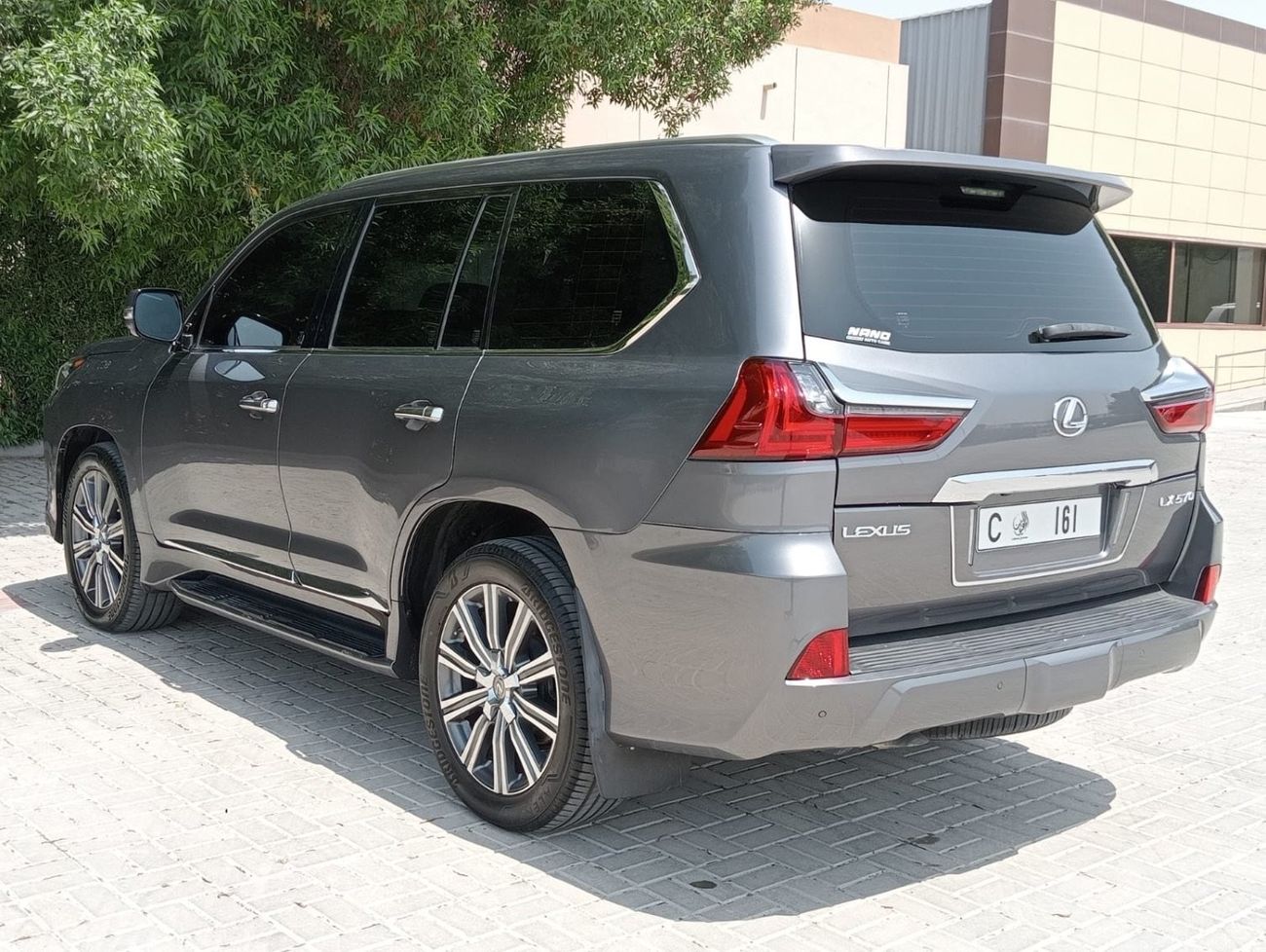 Lexus LX 570 Premium Plus GCC full option