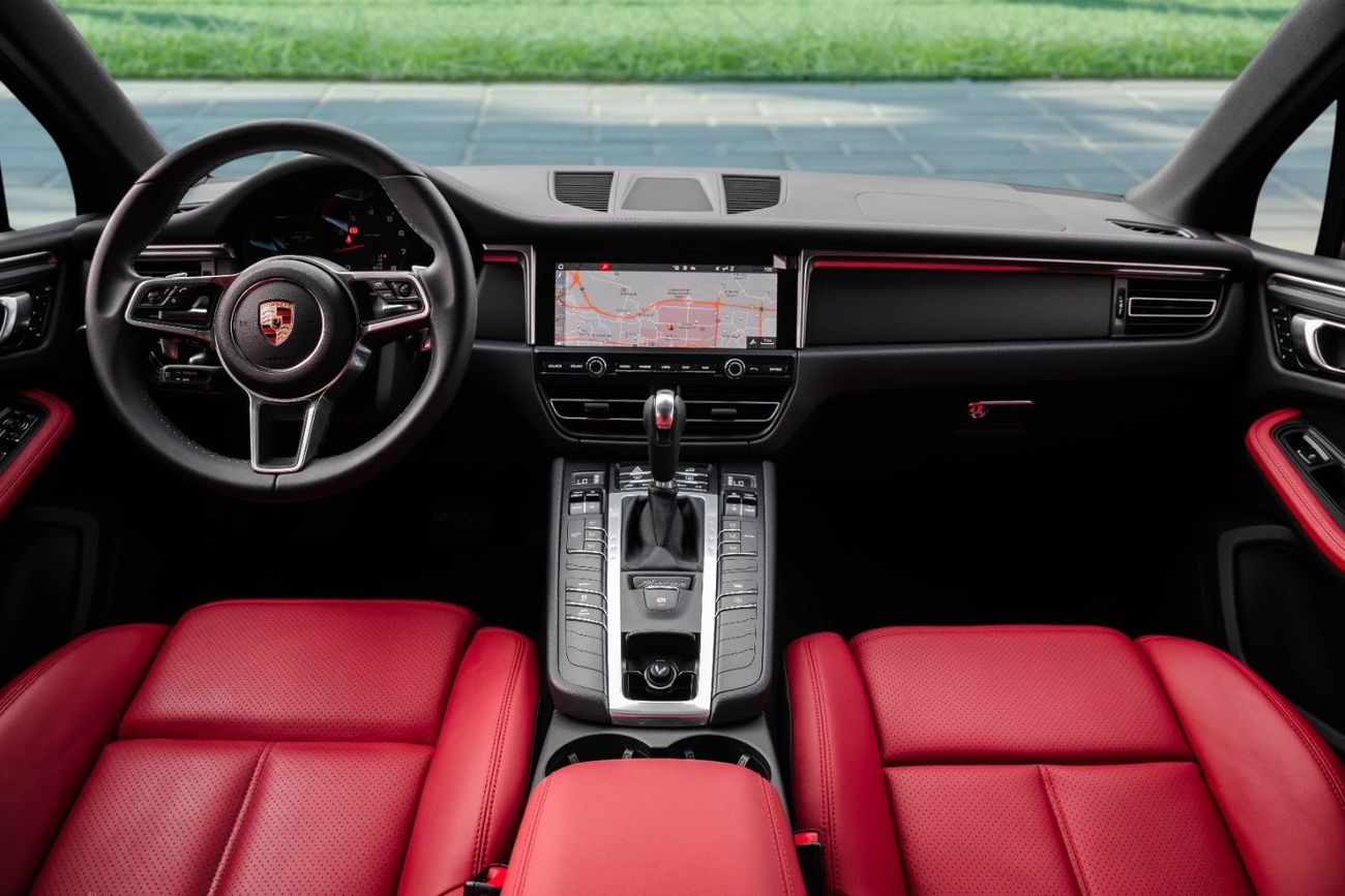 Porsche Macan std | 4,602 P.M  | 0% Downpayment | Agency Service History!