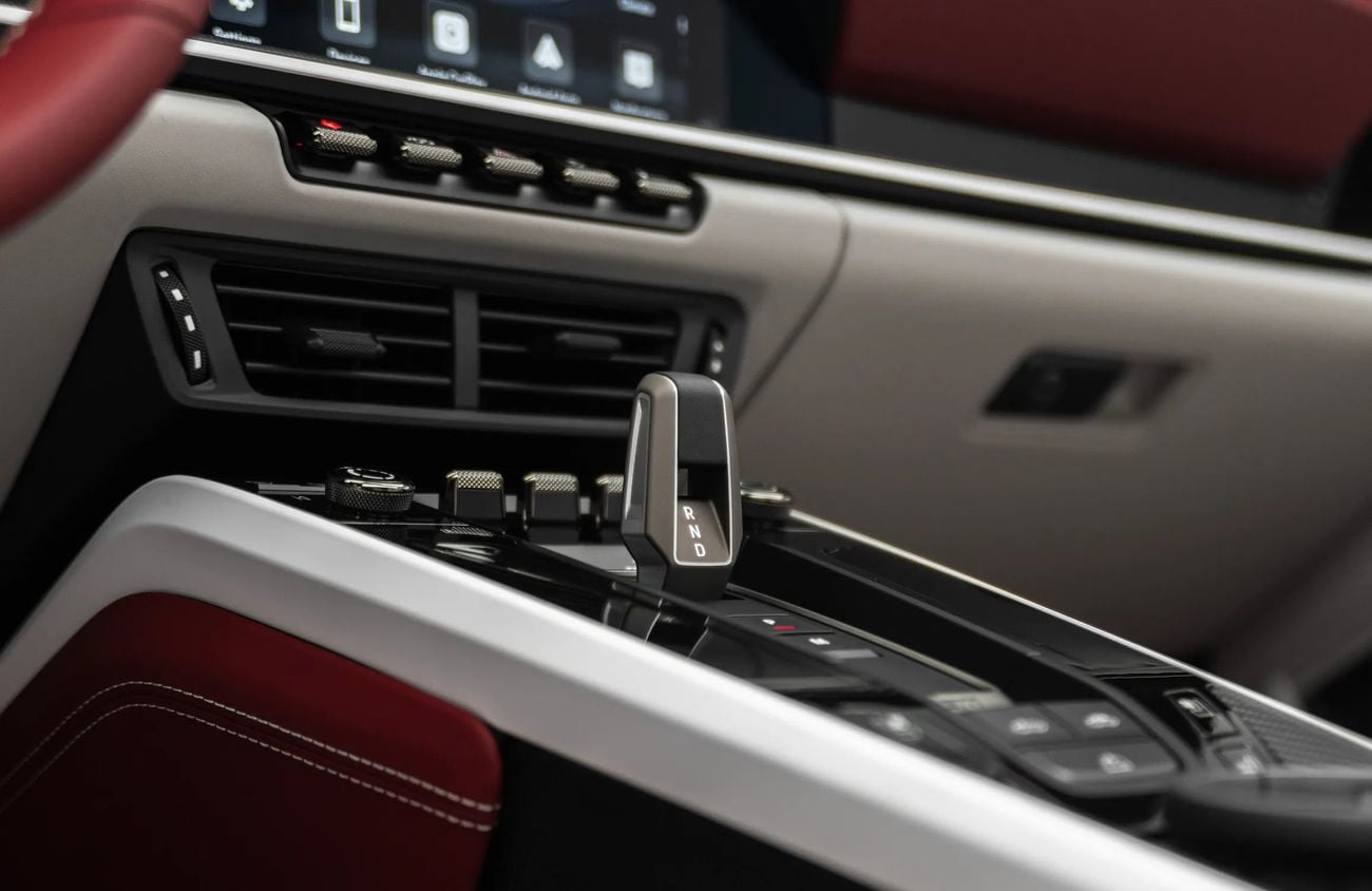 Porsche 911 3.7L F6 Turbocharged Engine + T-Hybrid