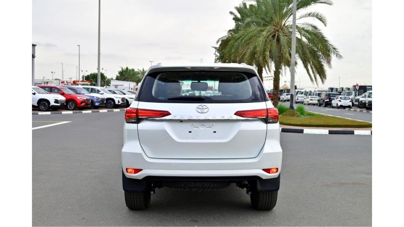 تويوتا فورتونر 2.4L Diesel 4WD 7 Seat Automatic