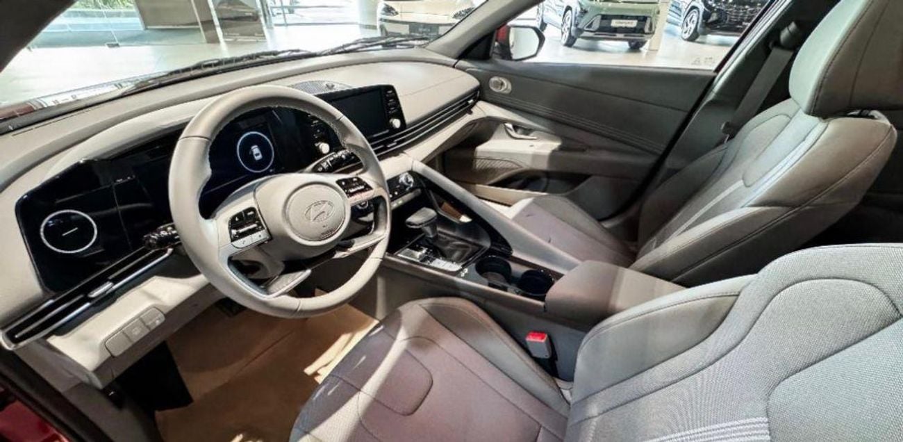 هيونداي إلانترا Smart 1.6L