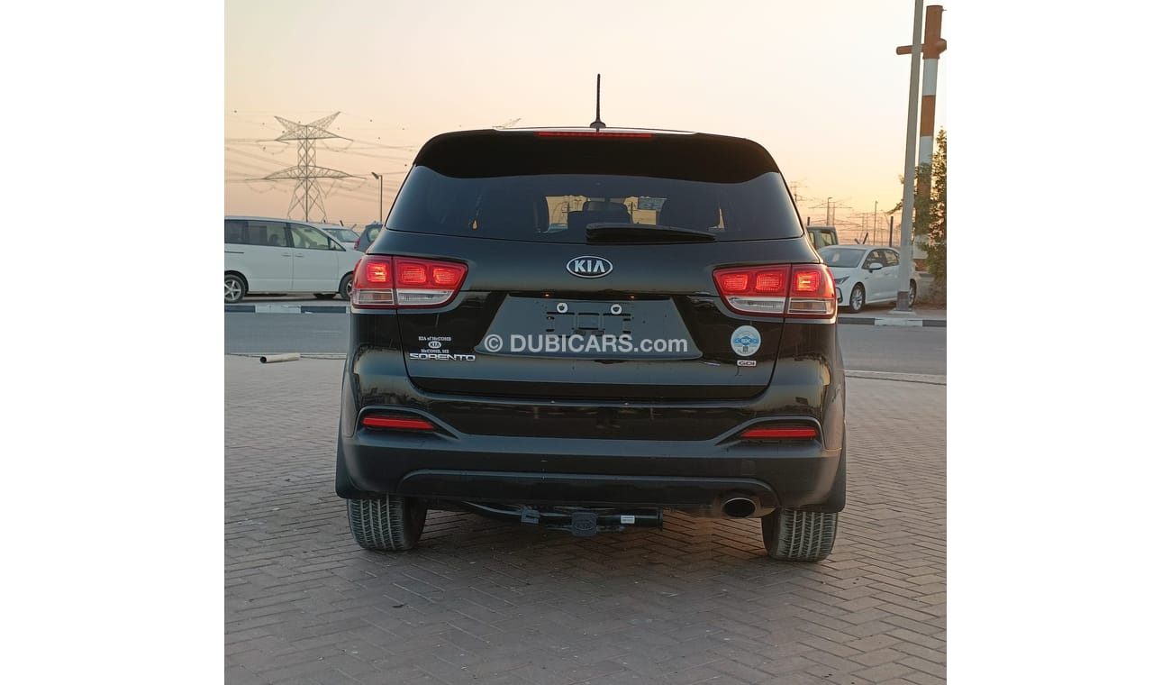 كيا سورينتو 2.4L Petrol, Leather Seats, Quatro fog lamps, Excellent Working Condition (LOT # 299872)