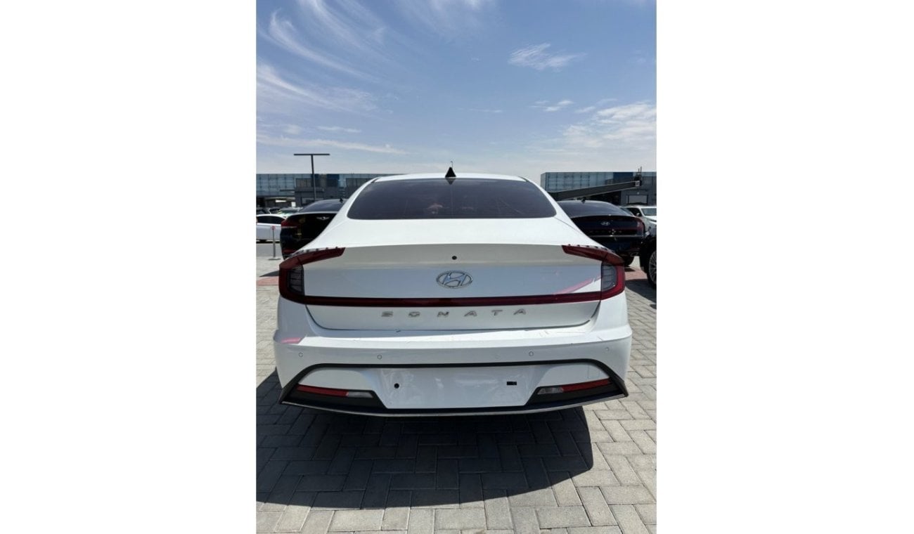 Hyundai Sonata Full option خاليه من الحوادث