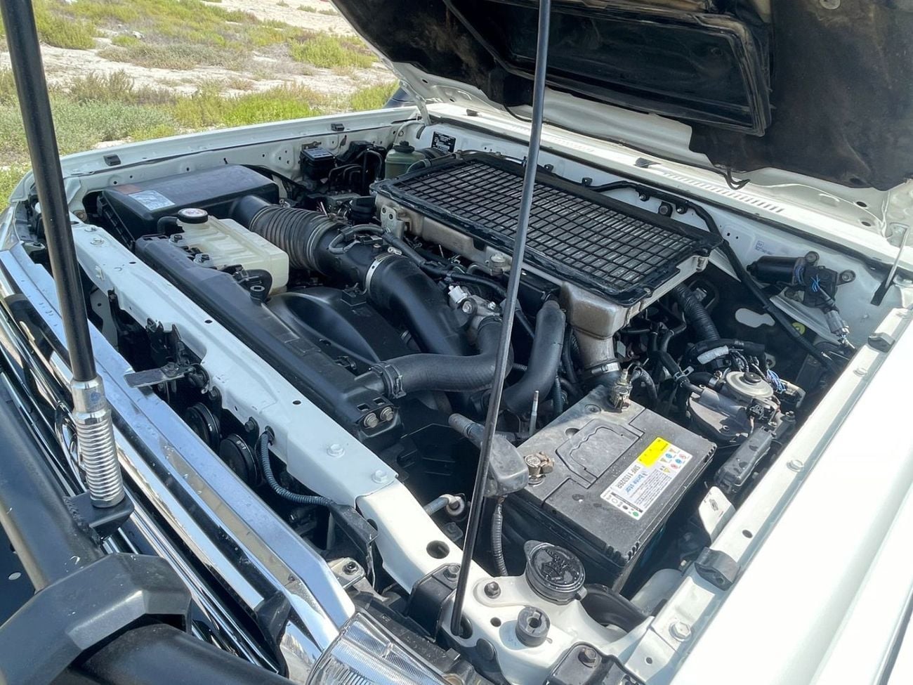 تويوتا لاند كروزر بيك آب RIGHT HAND VEHICLE ONLY FOR EXPORT 4.5 LITER