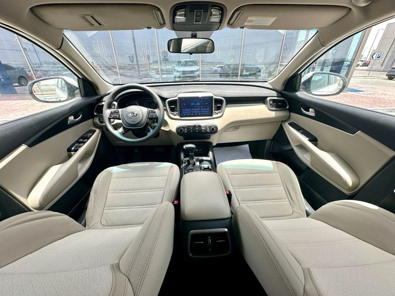 كيا سورينتو 670-Monthly l GCC l 2.4L, Cruise, Camera l Accident Free