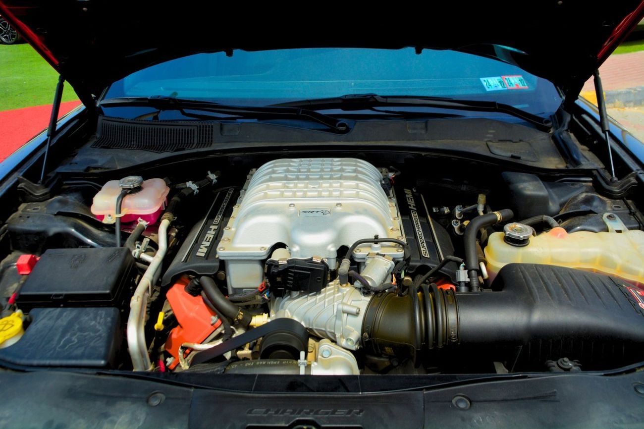 Dodge Charger SRT Hellcat 6.2L (717 HP)THE BEST IN THE MARKET/2022/TOP CLEAN