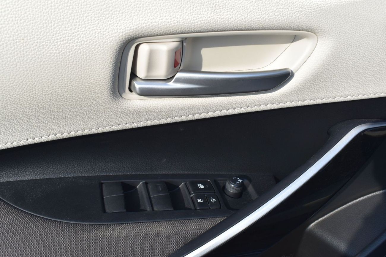 Toyota Corolla XLI Hybrid 1.8L FULL OPTION WITH SUNROOF