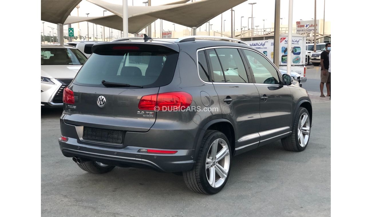 Volkswagen Tiguan Volex wagan TIGUN MODEL 2014 GCC car prefect condition full option panoramic roof leather seats back