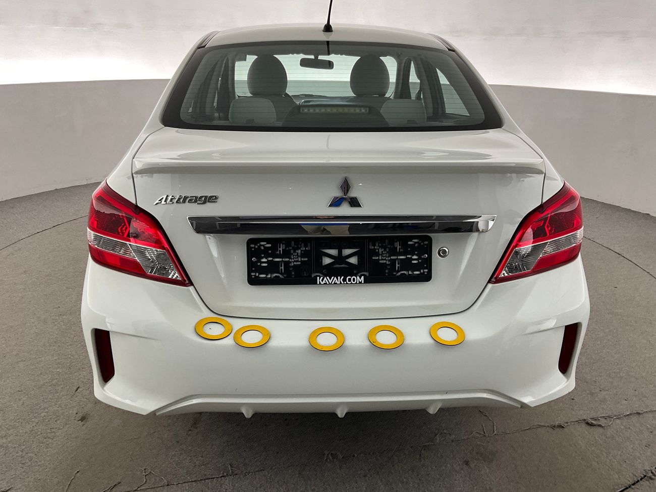 ميتسوبيشي اتراج GLX Full | National Day Celebration | شامل الضمان | 0 ﺪﻔﻋﺓ ﺃﻮﻟﻯ