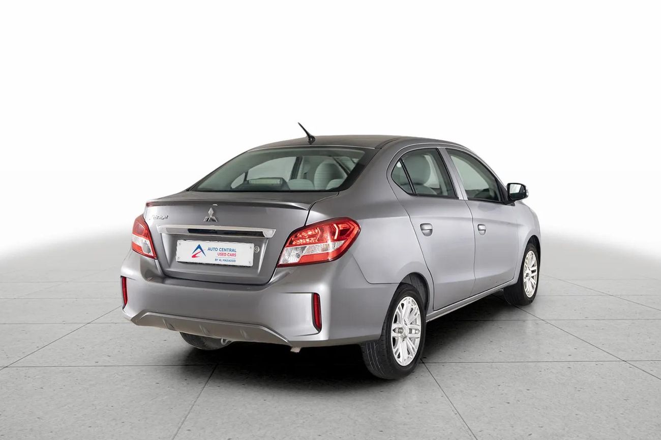 ميتسوبيشي اتراج GLX 1.2