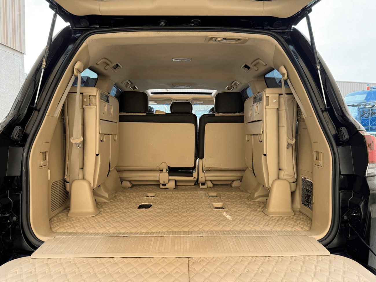 Toyota Land Cruiser VXR 4.6L 4WD