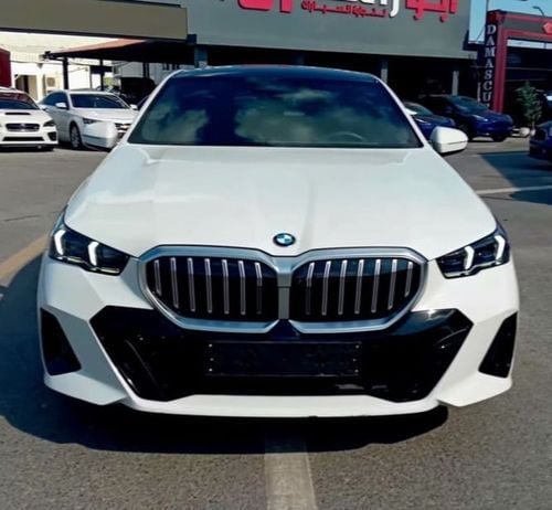 بي أم دبليو 520i 520I M SPORT TITANIUM