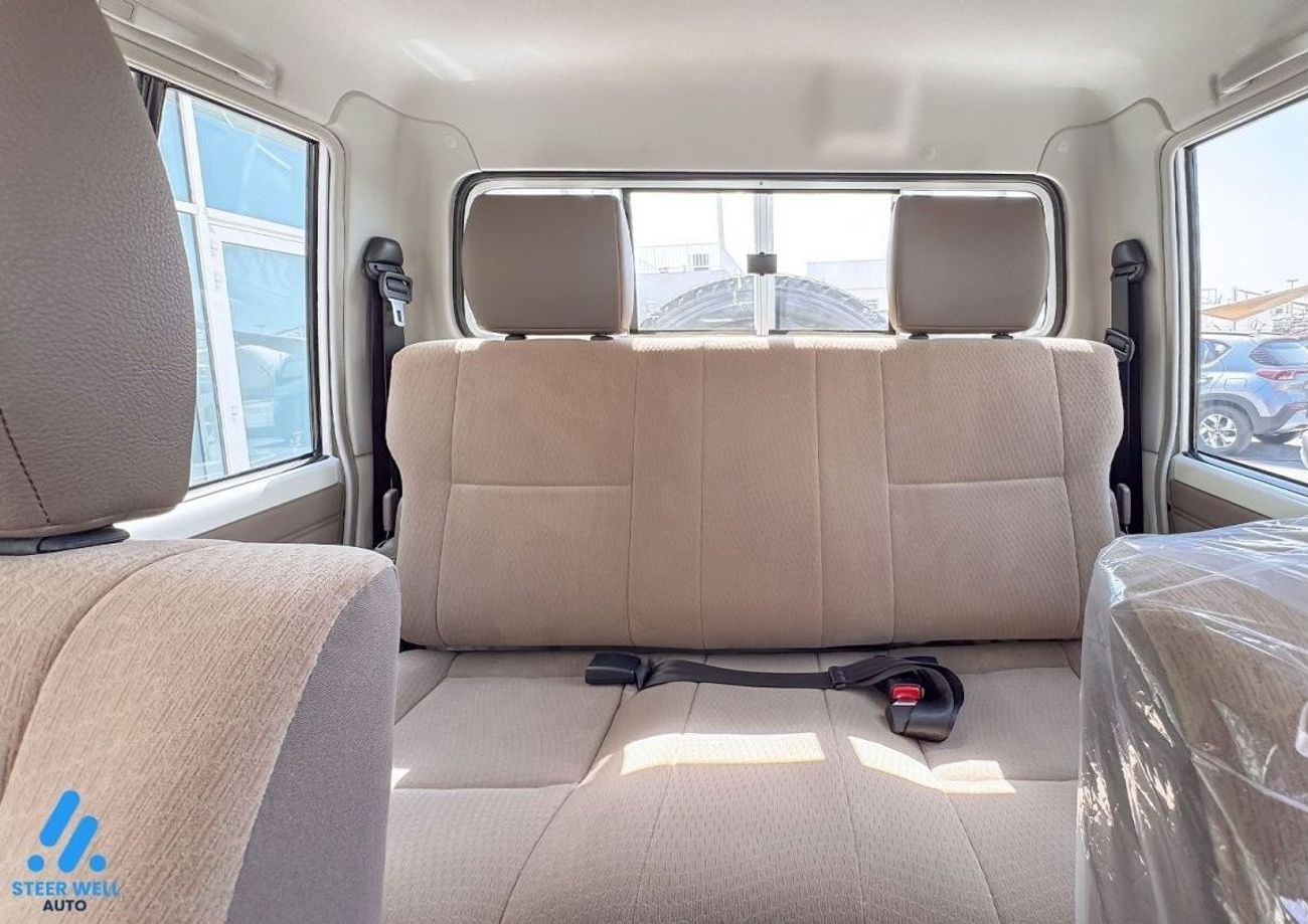 Toyota Land Cruiser Pick Up 70 Series LC 79 Pick Up 4WD / 4.5L Diesel MT / 4 Doors / Export Only 2024 Model Year