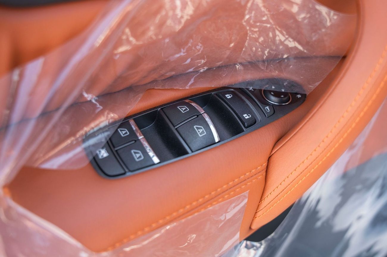 نيسان باترول LE T3 5.6L 2024 Nissan Patrol LE V8 5.6L petrol - Black -orange