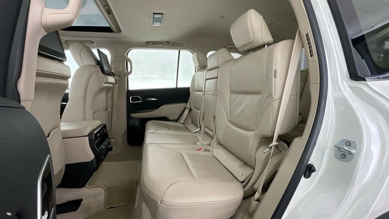 تويوتا لاند كروزر VXR | upto AED 20,000 Ramadan Discount | شامل الضمان | 0 ﺪﻔﻋﺓ ﺃﻮﻟﻯ