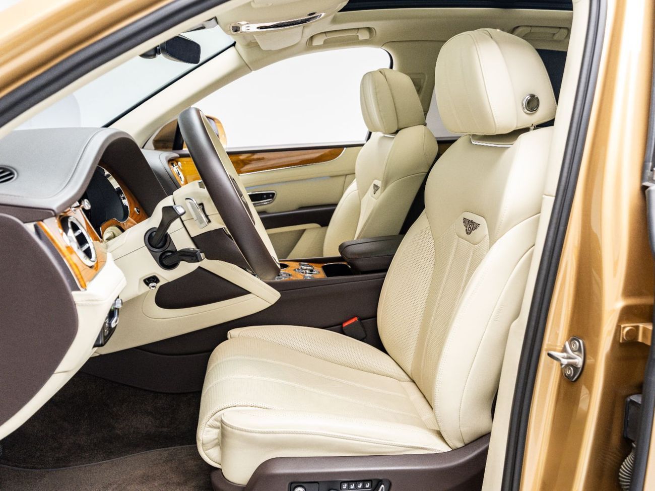 Bentley Bentayga 2022 Bentley Bentayga, 4.0TC V8, 4WD, 542bhp, 8 Speed Auto