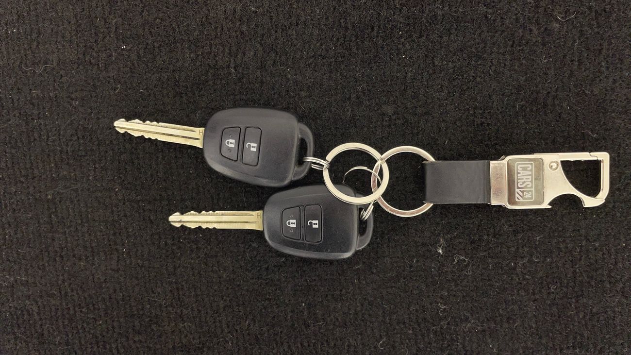 تويوتا راف ٤ EX 2.5 | بدون دفعة مقدمة | اختبار القيادة في المنزل