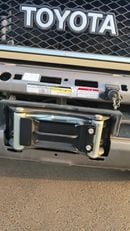Toyota Land Cruiser 70 LC79 LX V8 4.5L DEISEL GCC Specs