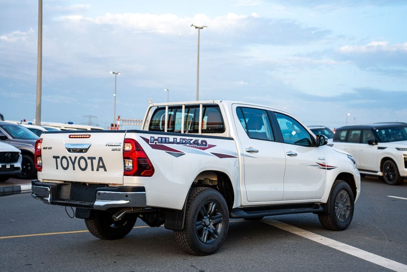 تويوتا هيلوكس 2026 Toyota Hilux  SR5 D/C  (4.0 L) 4X4