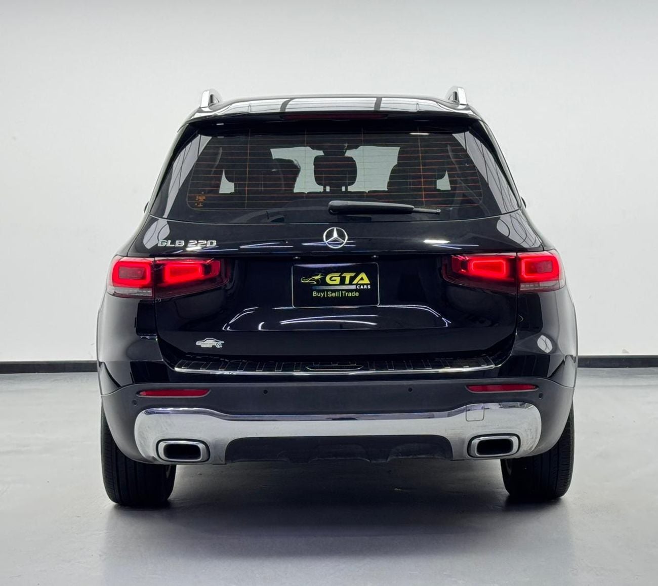 مرسيدس بنز GLB 220 2022 Mercedes-Benz GLB 220, Warranty, Excellent Condition.