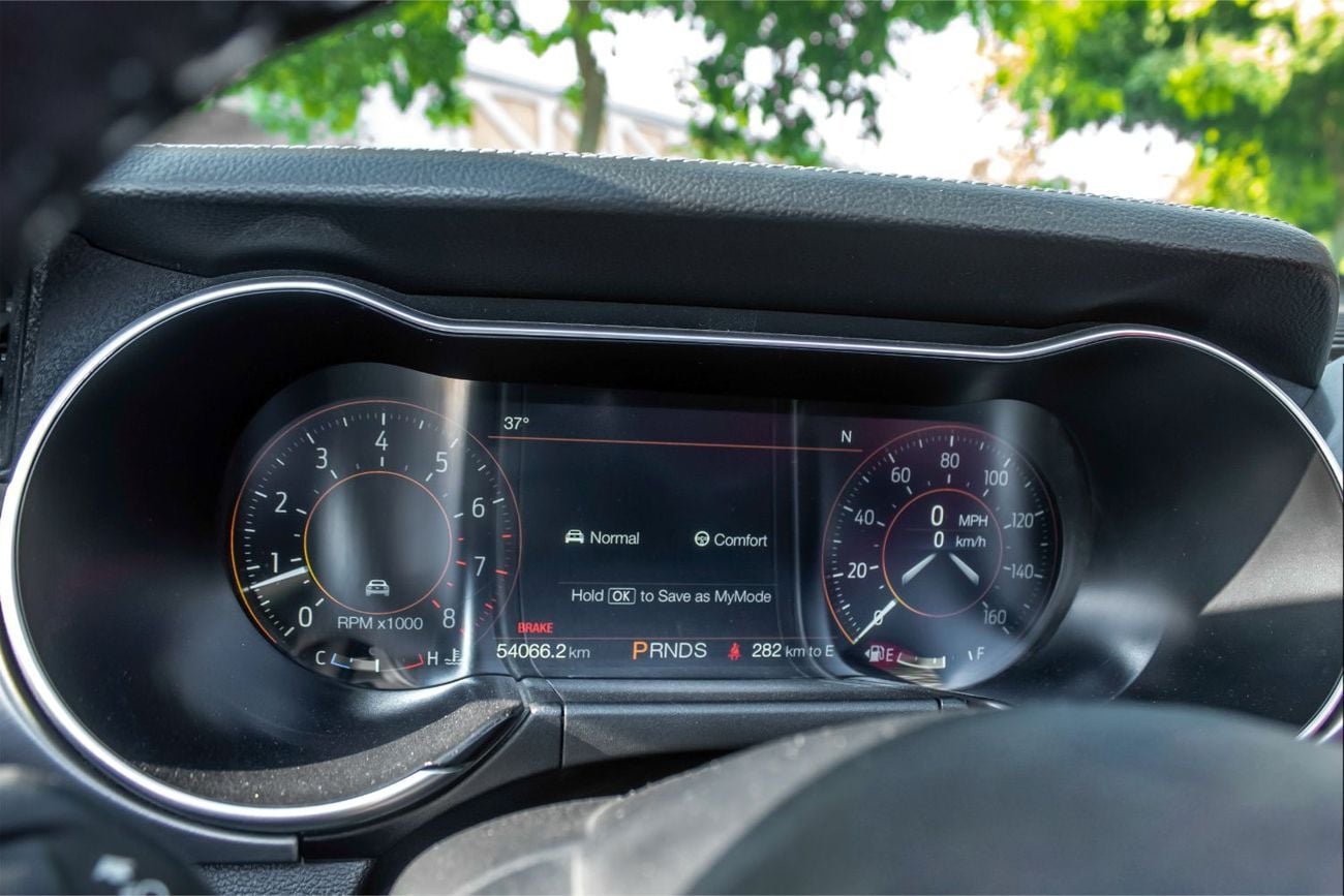 Ford Mustang EcoBoost Premium 2.3L Convertible M/T