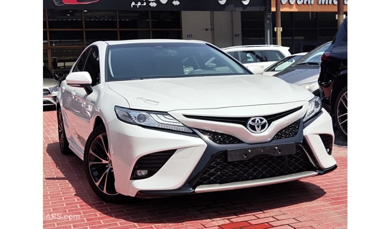 Toyota Camry Sport 3.5L V6 Under warranty and Service 2019 GCC