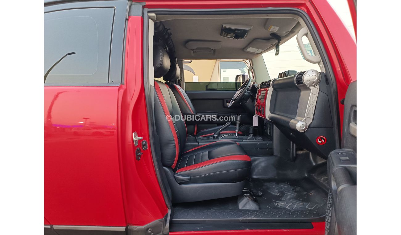 Toyota FJ Cruiser GXR/ GCC / LOW MILEAGE / CUSTOM ROLL BAR (LOT # 5827 )