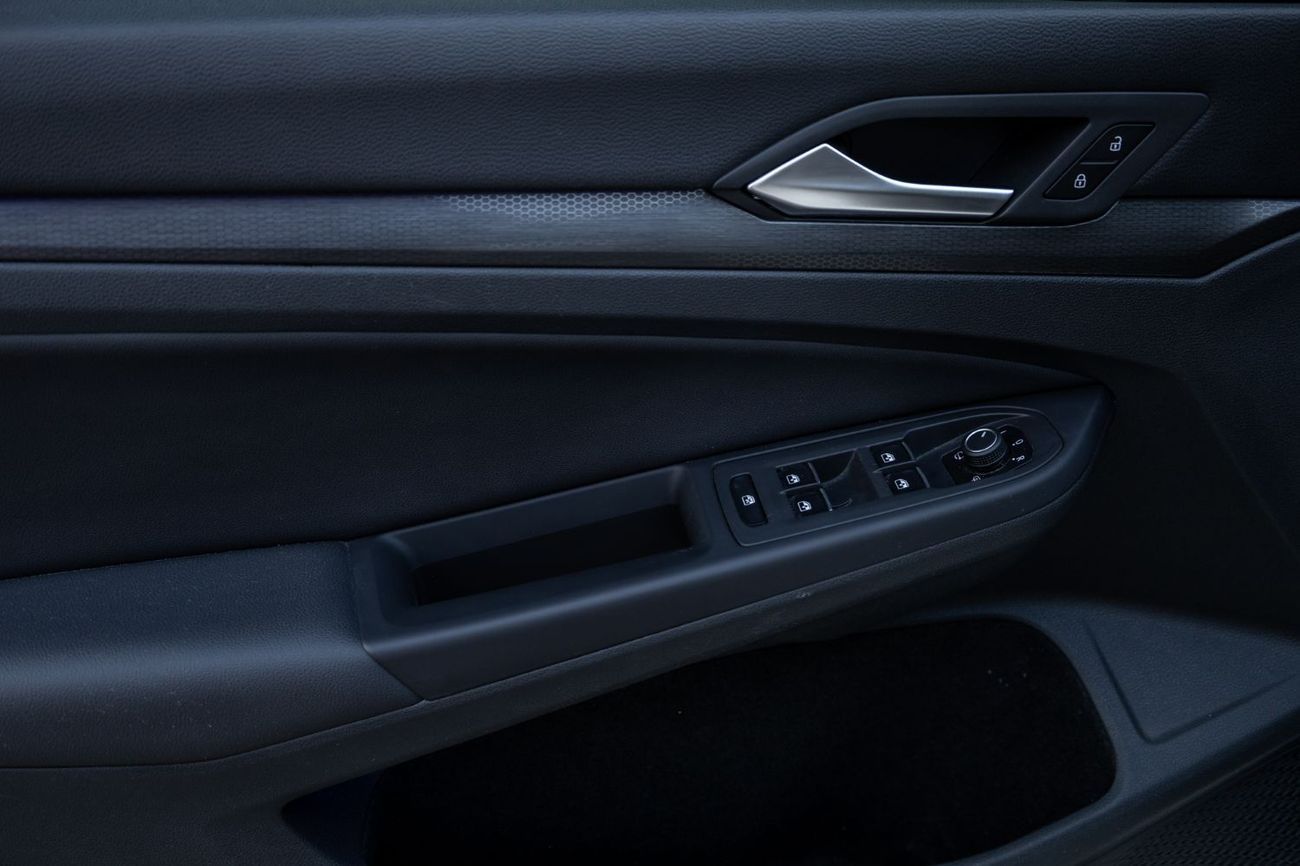 فولكس واجن جولف GTI Leather 2.0L