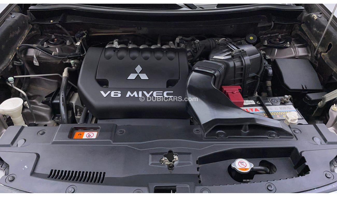 Mitsubishi Outlander GLX HIGHLINE 4WD 3 | Zero Down Payment | Free Home Test Drive