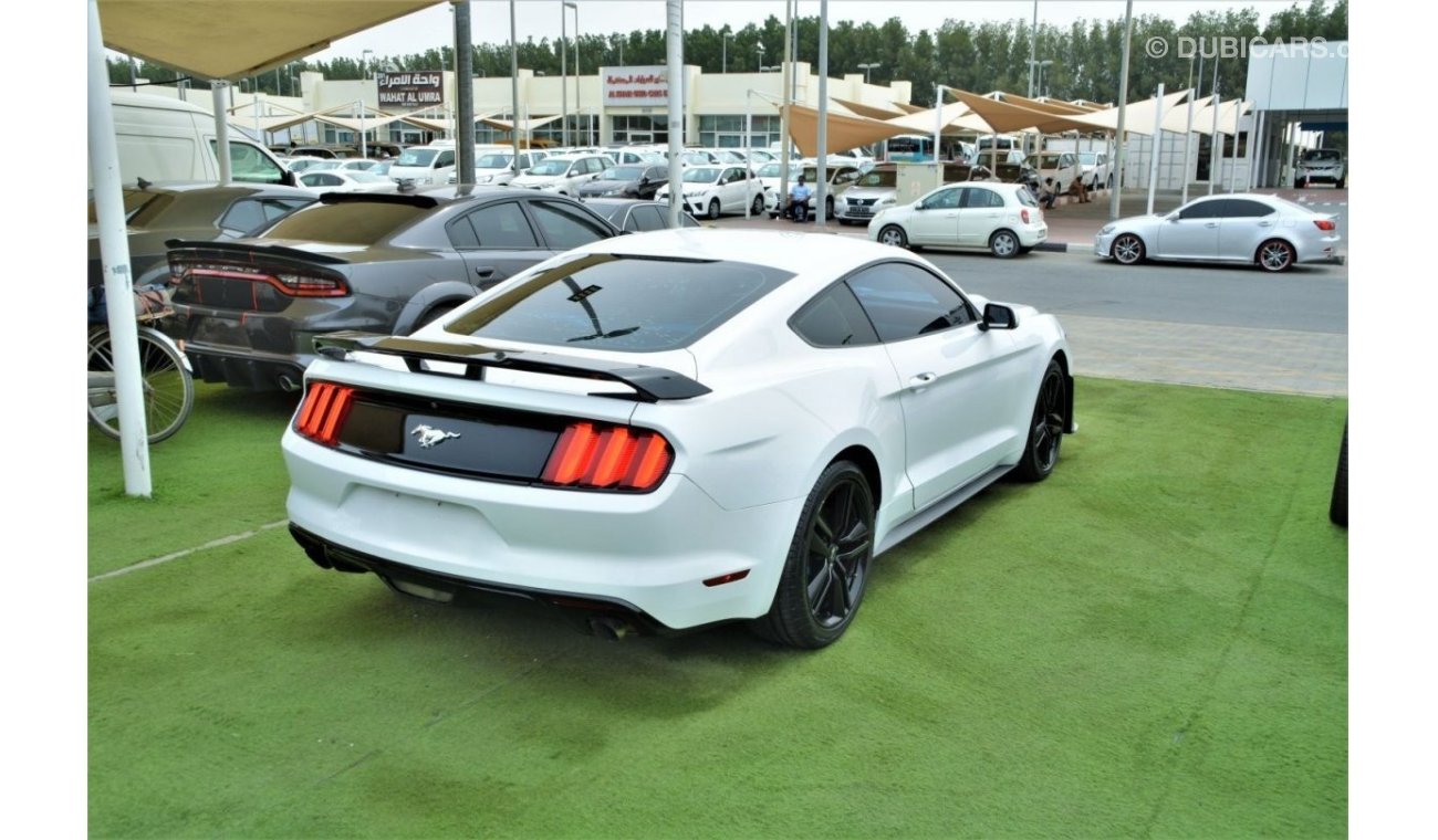 Ford Mustang EcoBoost ECO-BOOST